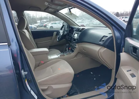 2013 Toyota Highlander Base V6 from USA, damaged, VIN 5TDBK3EH6DS199237